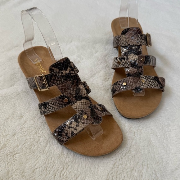 Vionic Orthotic Adjustable Triple Strap Slide
Wedges in Radia Snake Size 7 - Picture 2 of 7